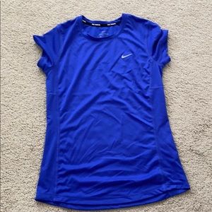 Nike workout top